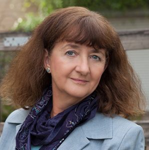 Headshot of Karen Kersting. 